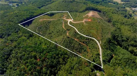 6 Howell Rd, Pilot Mountain, NC 27041 photo 21