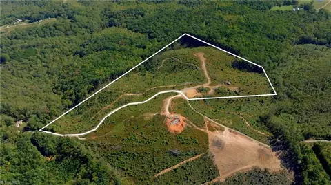 6 Howell Rd, Pilot Mountain, NC 27041 photo 22