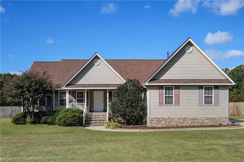 5377 NW School Rd, Greensboro, NC 27409