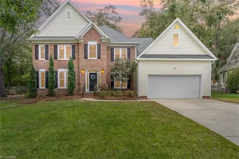 1614 Deercroft Ct, Greensboro, NC 27407