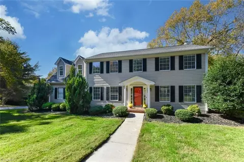 3605 Turnberry Ln, Greensboro, NC 27410