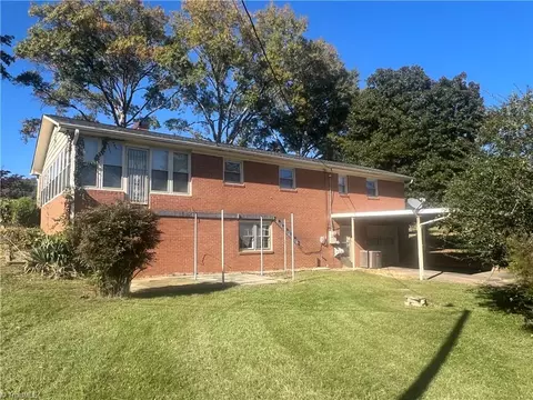 Exterior - 208 Precinct Rd, Pilot Mountain, NC 27041 photo 4 of 7