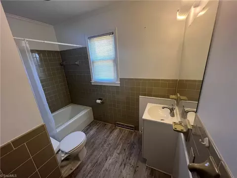 Bath - 208 Precinct Rd, Pilot Mountain, NC 27041 photo 2 of 4