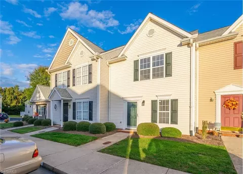 3772 Spanish Peak Dr, High Point, NC 27265