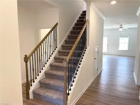Entry Way - 117 Altavista Dr, Clemmons, NC 27012 photo 2 of 14