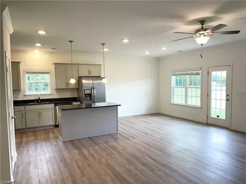 Living - 117 Altavista Dr, Clemmons, NC 27012 photo 1 of 3