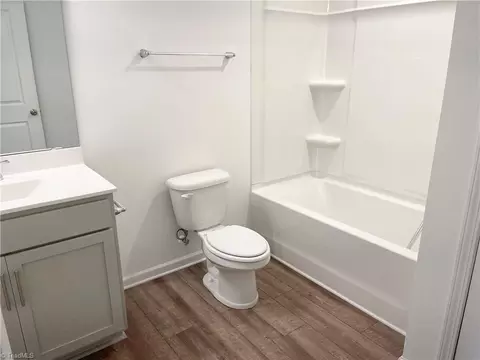 Bath - 117 Altavista Dr, Clemmons, NC 27012 photo 3 of 3