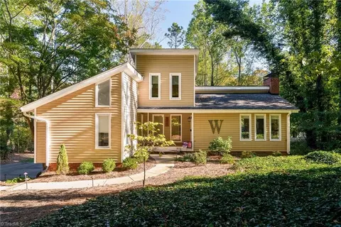 5821 Remington Dr, Winston Salem, NC 27104