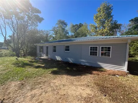 3845 N Fuller Mill Rd, Thomasville, NC 27360
