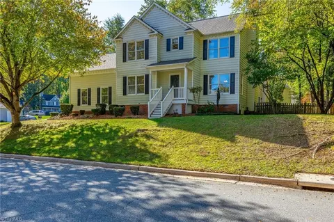 4909 Adams Ridge Dr, Greensboro, NC 27407