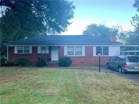 638 Highland Park Dr, Eden, NC 27288