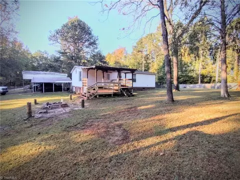 1123 Briggs Rd, Lexington, NC 27292