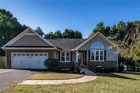 5056 Dalton Manor Ct, Winston Salem, NC 27104