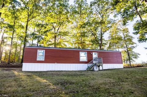 2259 Whites Memorial Rd, Franklinville, NC 27248