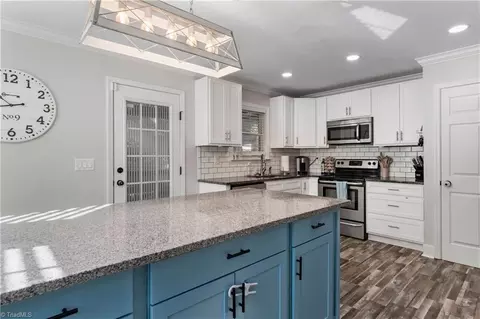 128 James Rd, Clemmons, NC 27012 photo 9