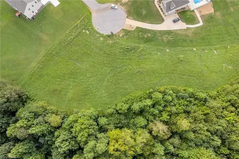 lot5 Town N Country Dr, Wilkesboro, NC 28697
