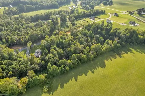 lot18 Regal Oaks Dr, Wilkesboro, NC 28697