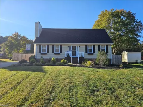 420 Wedgewood Ct, Eden, NC 27288