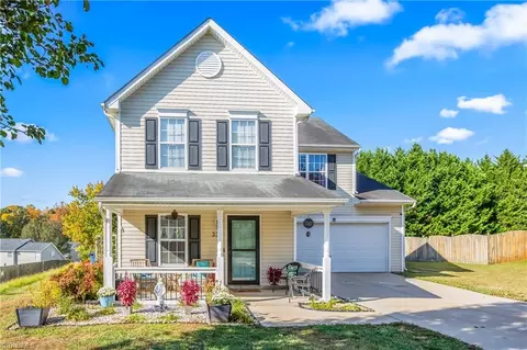 330 Crooked Tree Dr, Kernersville, NC 27284