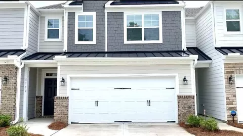5112 Moonlight Ridge Dr, Greensboro, NC 27455
