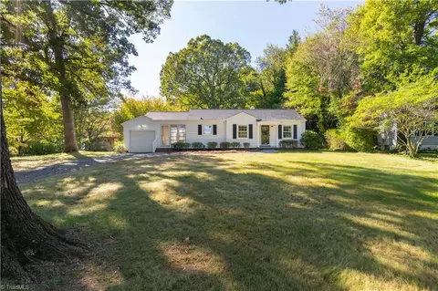 242 Cliffdale Dr S, Winston Salem, NC 27104