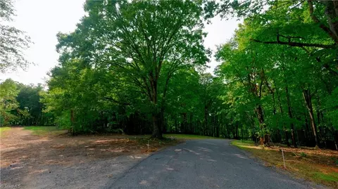 734 Mountain View Rd, King, NC 27021 photo 13