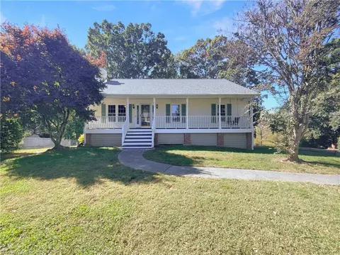 173 Twin Creeks Ct, Clemmons, NC 27012