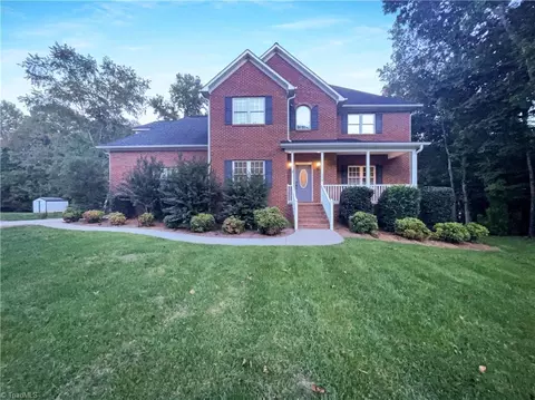 308 Longwood Dr, Advance, NC 27006