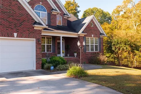 6623 Autumn Woods Ct, Trinity, NC 27370 photo 3