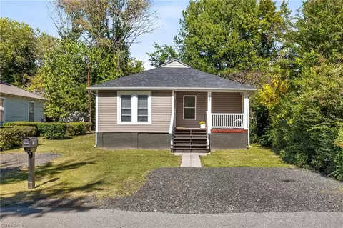 905 Willow St, Eden, NC 27288