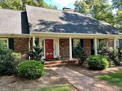 431 Staffordshire Rd, Winston Salem, NC 27104