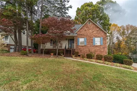 3025 Twin Knolls Dr, Winston Salem, NC 27127