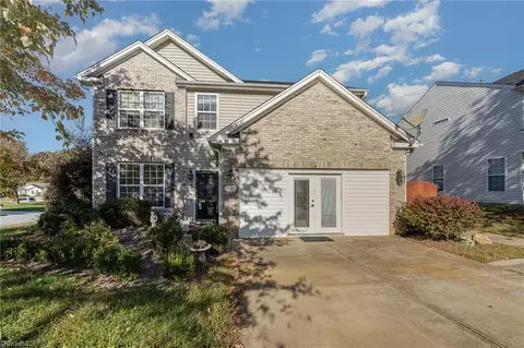 12 Glenrose Ct, Greensboro, NC 27407