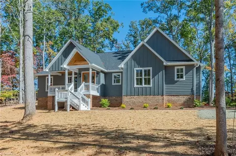 302 Miners Trl S, Lexington, NC 27292