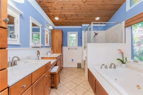 Bath - 826 Jonathan Dr, Lowgap, NC 27024 photo 2 of 7