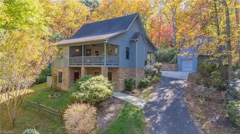 826 Jonathan Dr, Lowgap, NC 27024