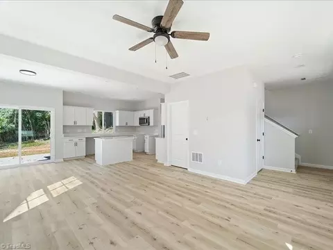 315 Monroe Pl, High Point, NC 27262 photo 4