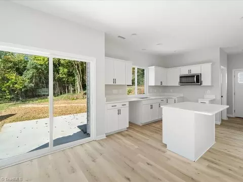 315 Monroe Pl, High Point, NC 27262 photo 7