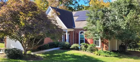 5614 Boxborough Ct, Greensboro, NC 27407