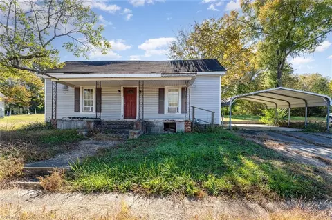 1140 Fieldcrest Rd, Eden, NC 27288
