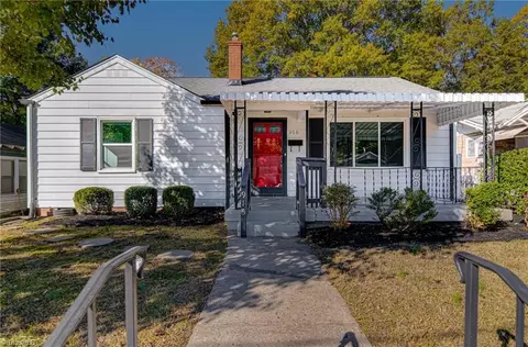 916 Sevier St, Greensboro, NC 27406