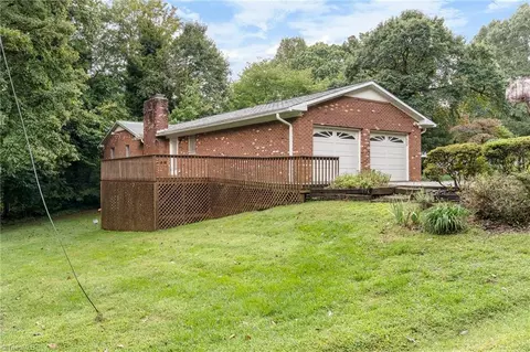 7442 Farmbrook Pl, Thomasville, NC 27360 photo 29