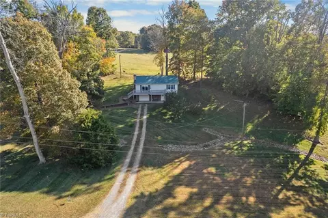178 Locust Dr, Lexington, NC 27292