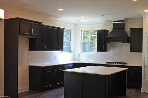 Kitchen - 206 Royal Pines Dr, Trinity, NC 27370 photo 2 of 2
