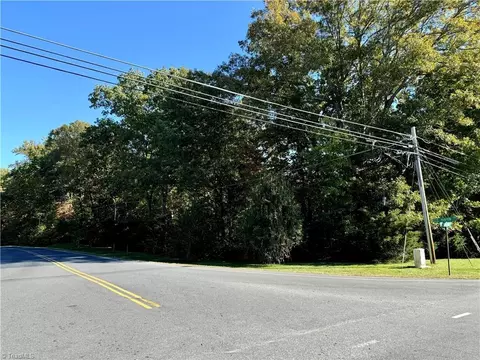 3625 Thayer Rd, Trinity, NC 27370 photo 13