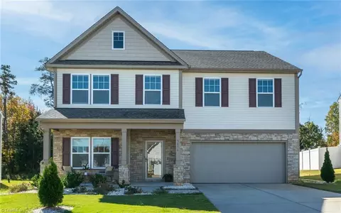 3476 Vickrey Meadow Dr, High Point, NC 27260