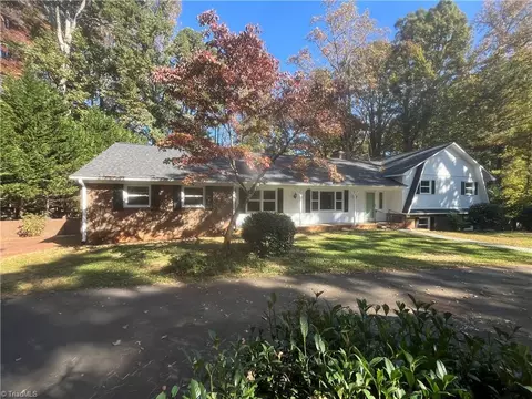 4290 Briar Creek Rd, Clemmons, NC 27012