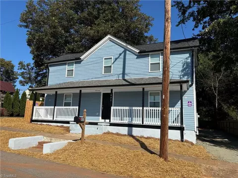 605 SE Market St, Reidsville, NC 27320