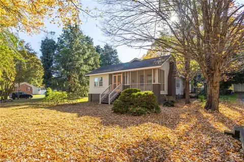 3384 Kernersville Rd, Winston Salem, NC 27107