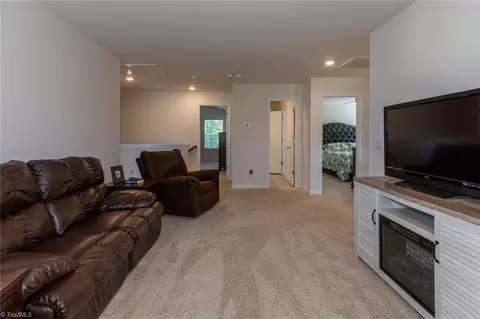 Entry Way - 6822 Bellawood Dr, Trinity, NC 27370 photo 8 of 10